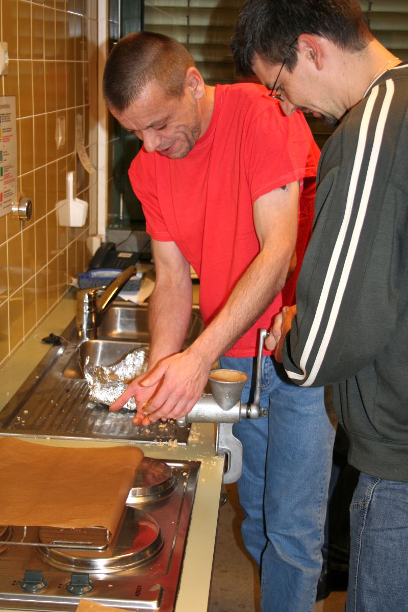 Image 34 of 65  -  159 kB