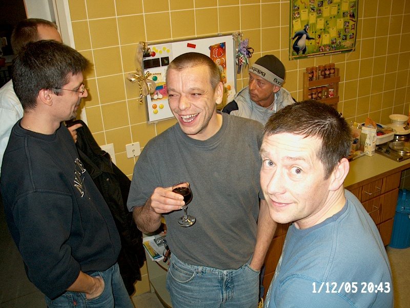 Image 18 of 40  -  118 kB