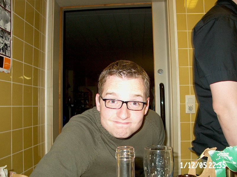 Image 34 of 40  -  98 kB